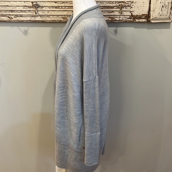 Lululemon Lotus Wrap in Heathered Starlight - Picture 3 of 8